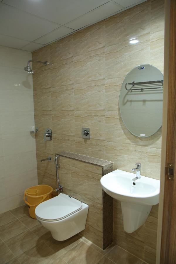 Hotel Kalpana Nest Tudiyalur Esterno foto